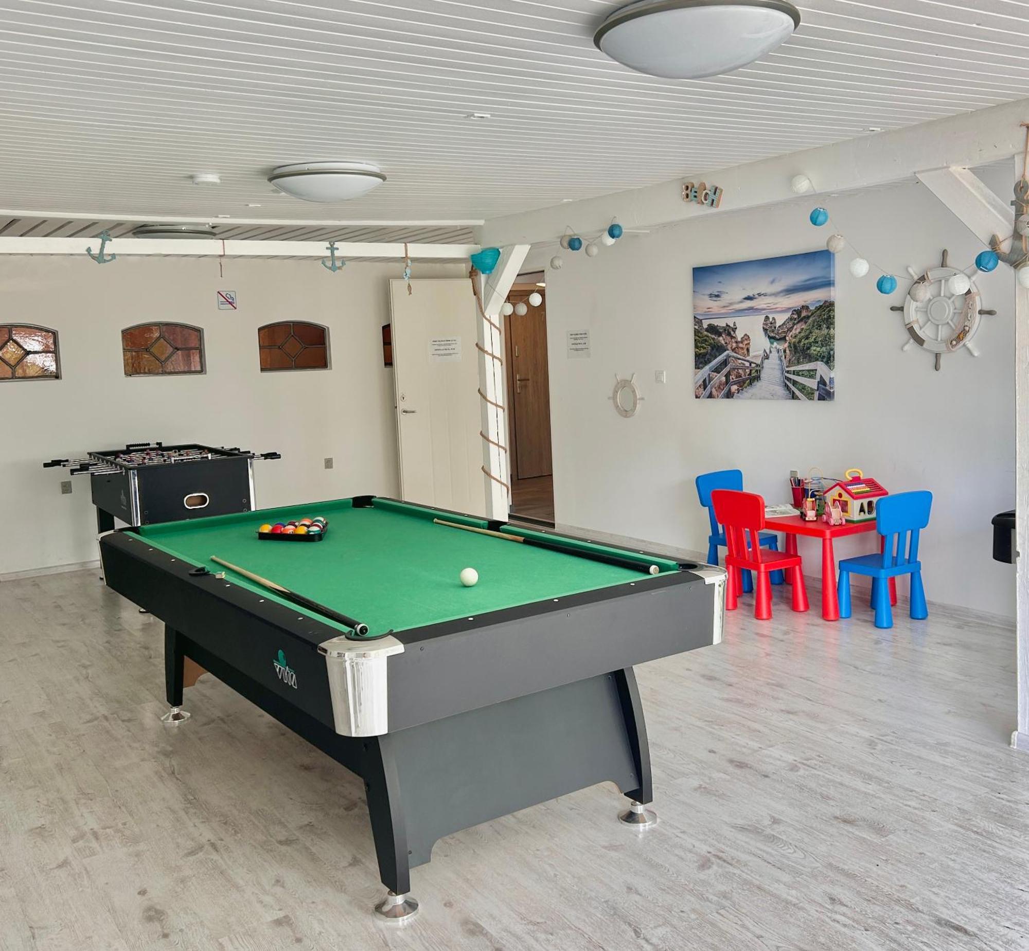 Apartamenty Molle Akirkeby Bagian luar foto